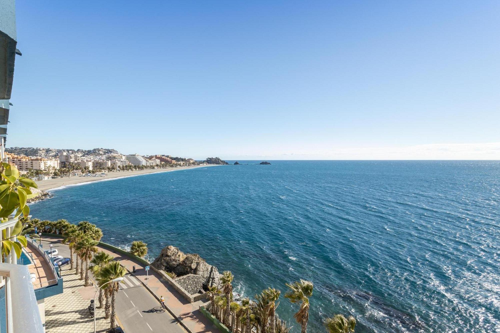 Apartment With Sea View Almuñécar Екстериор снимка